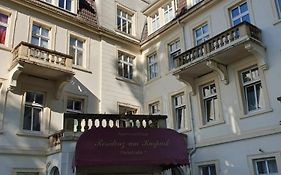 Ferienwohnung am Kurpark mit Balkon
